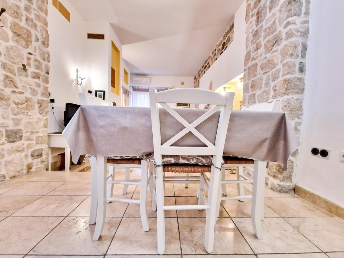 Jackie'S Little Stone House Apartment Split Exterior foto